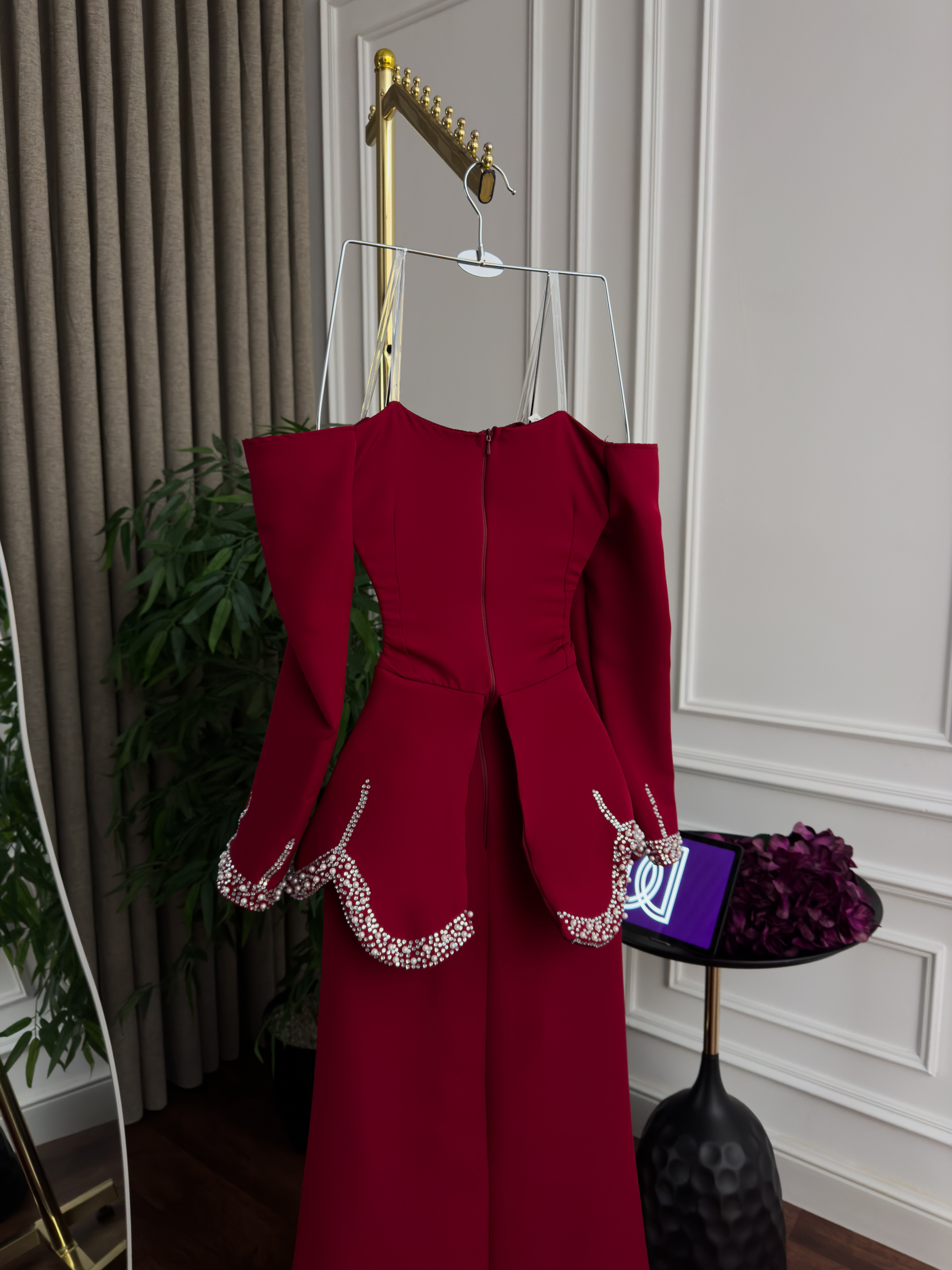 فستان سهرة لون احمر - الصورة 3