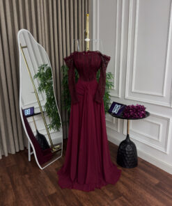 فستان سهرة طويل دانتيل