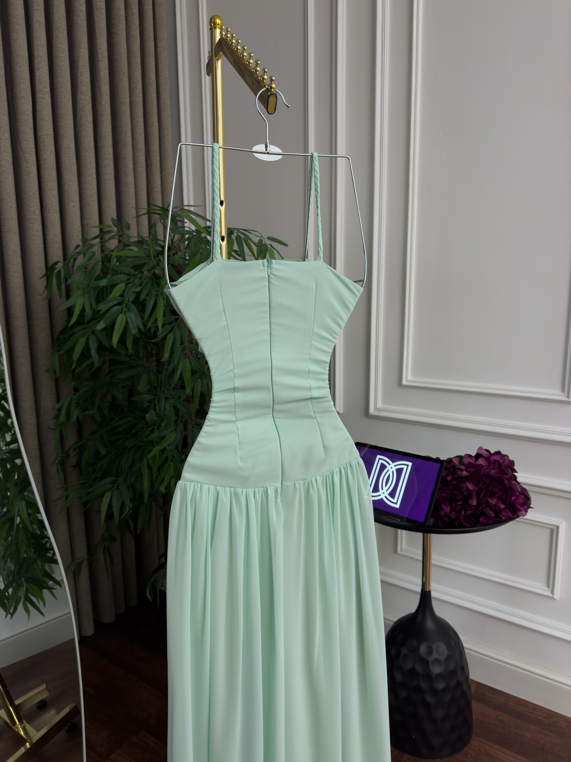 فستان سهرة ناعم - الصورة 3