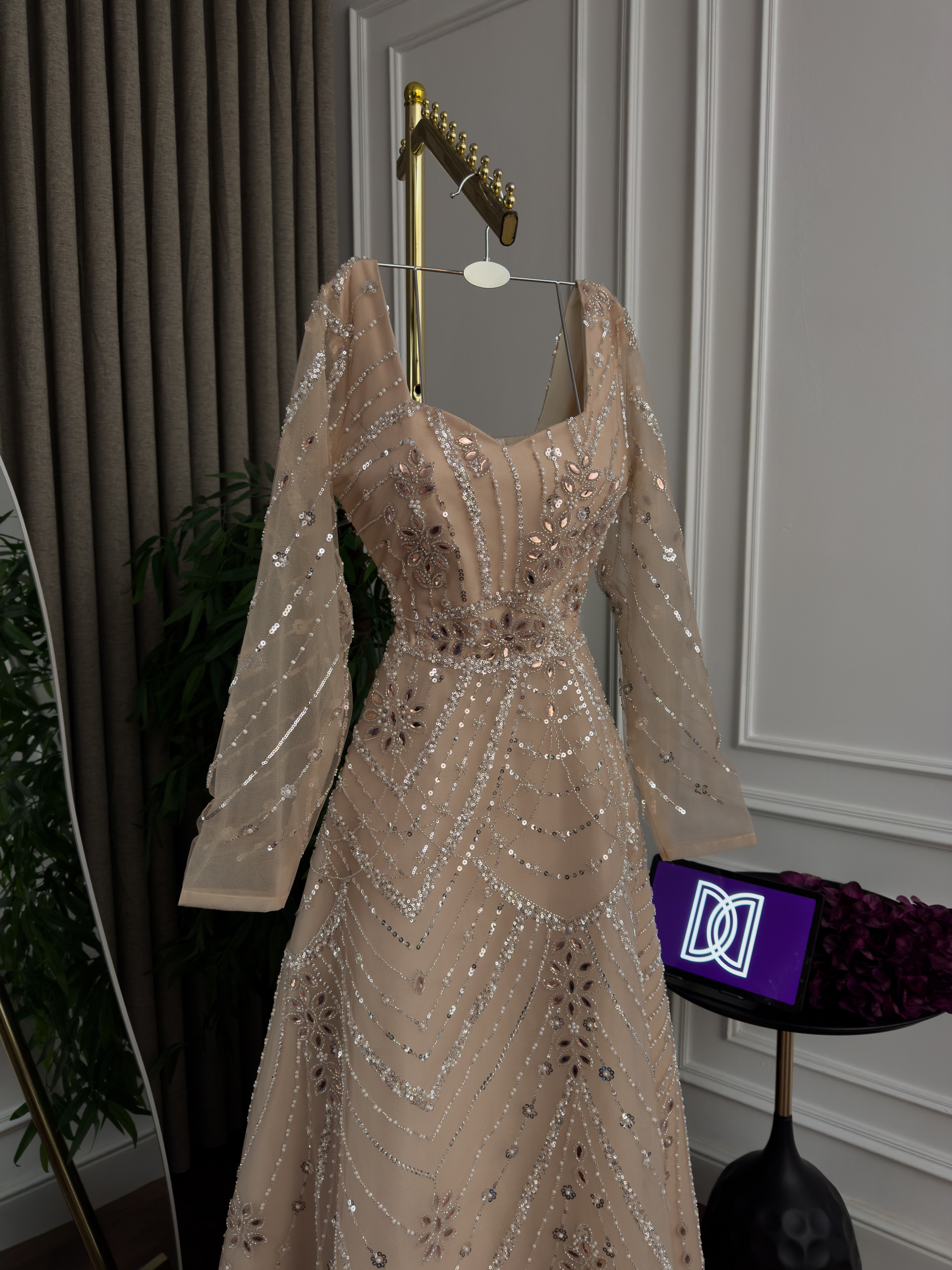 فستان سهرة بيج طويل - الصورة 2