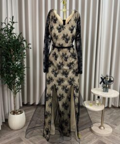 فستان سهرة دانتيل بيج