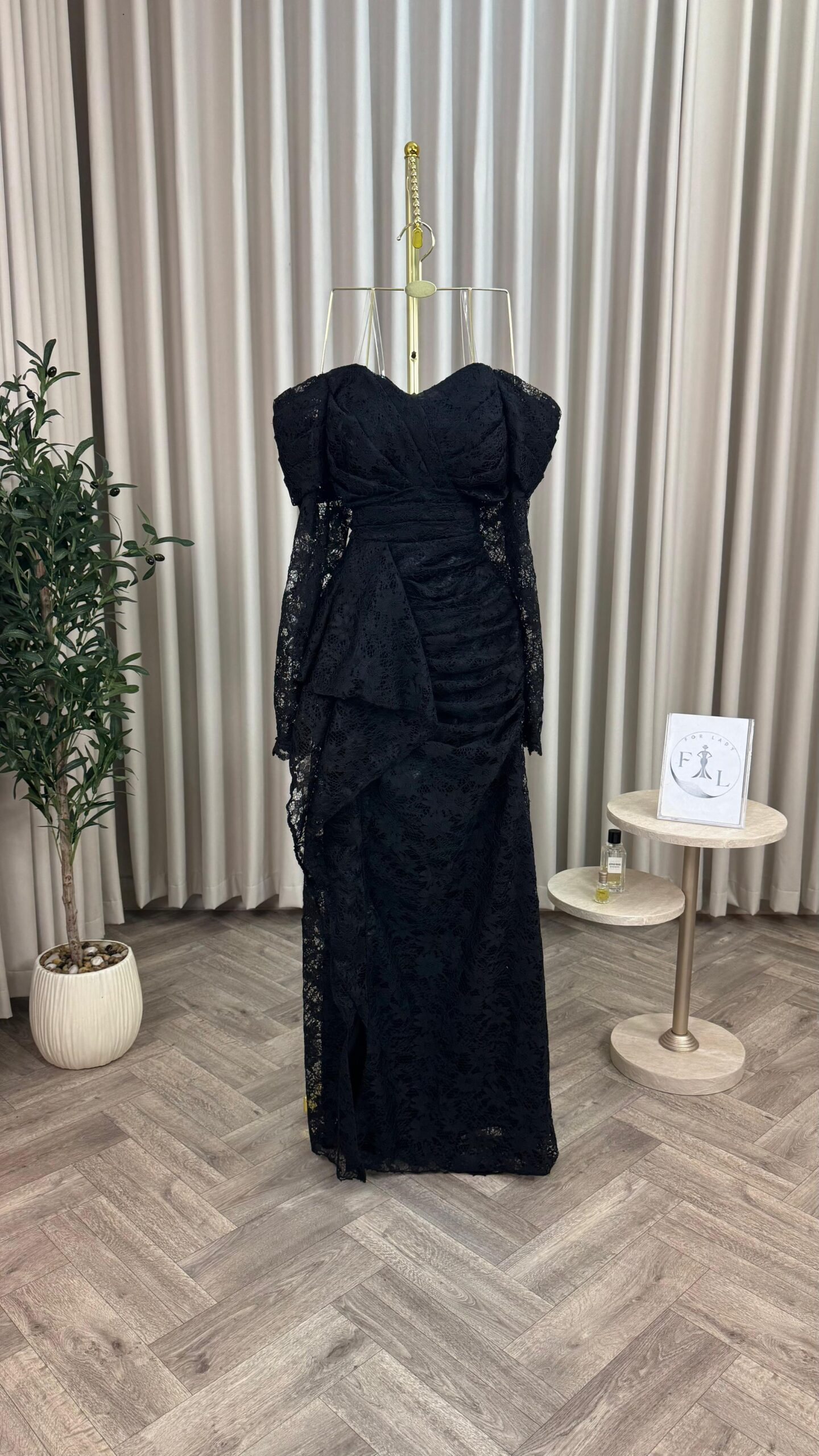 فستان سهرة أسود دانتيل - الصورة 5