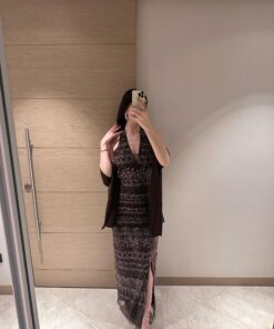 فستان سهرة بني مطرز