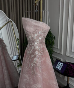 Alternative view of فستان سهرة بلون الوردي