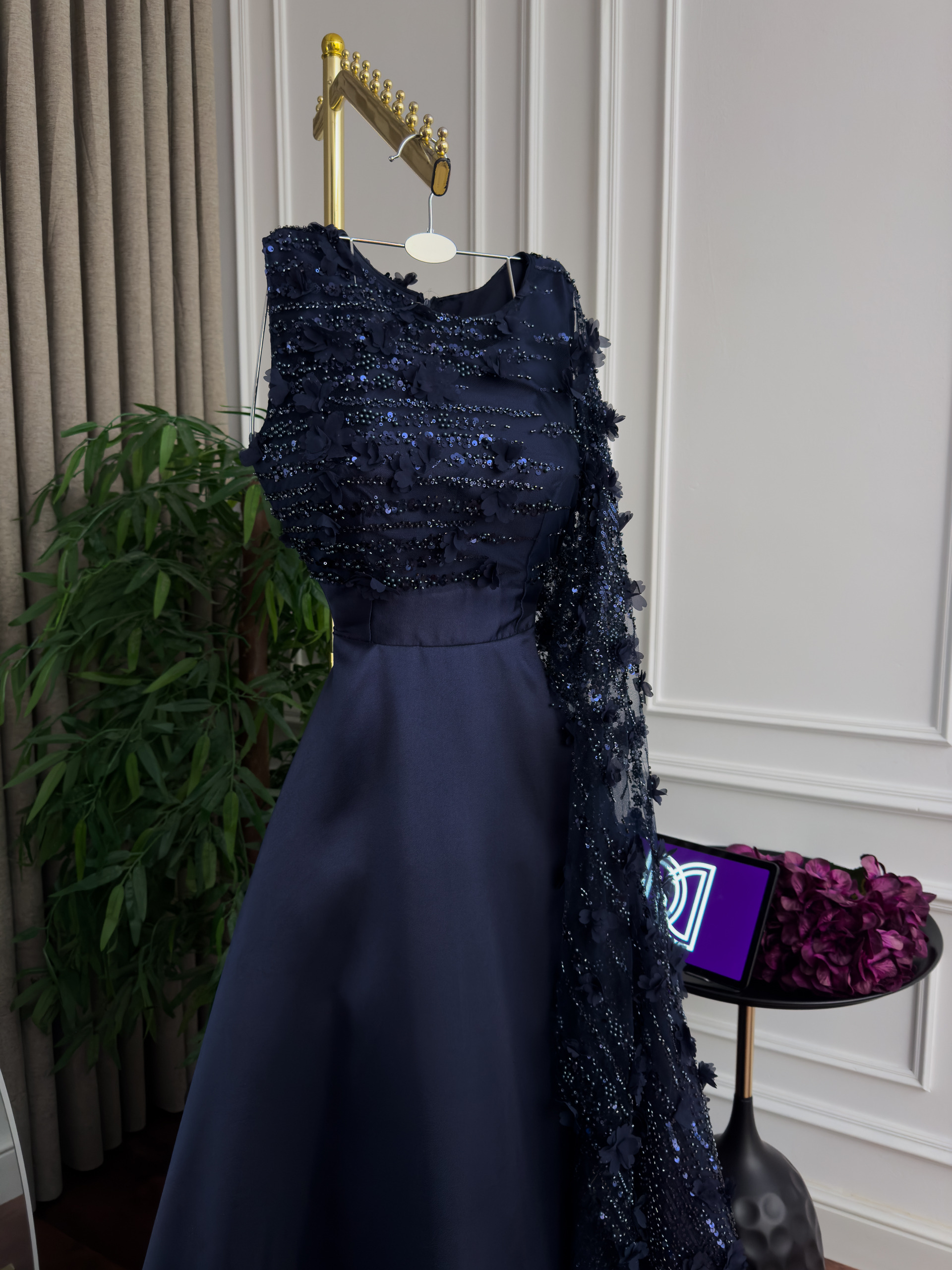 فستان سهرة لون كحلي - الصورة 5