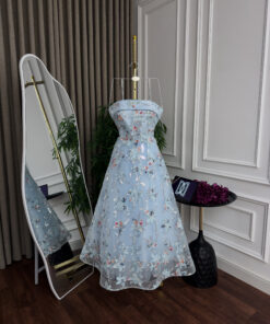 فستان سهرة لون سماوي