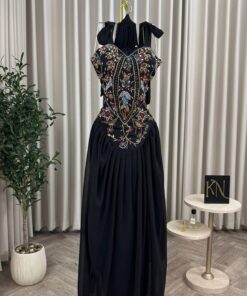 Alternative view of فستان سهرة بلون الأسود