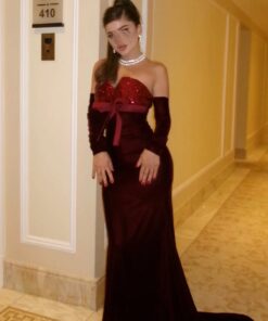 فساتين سهرة مخمل