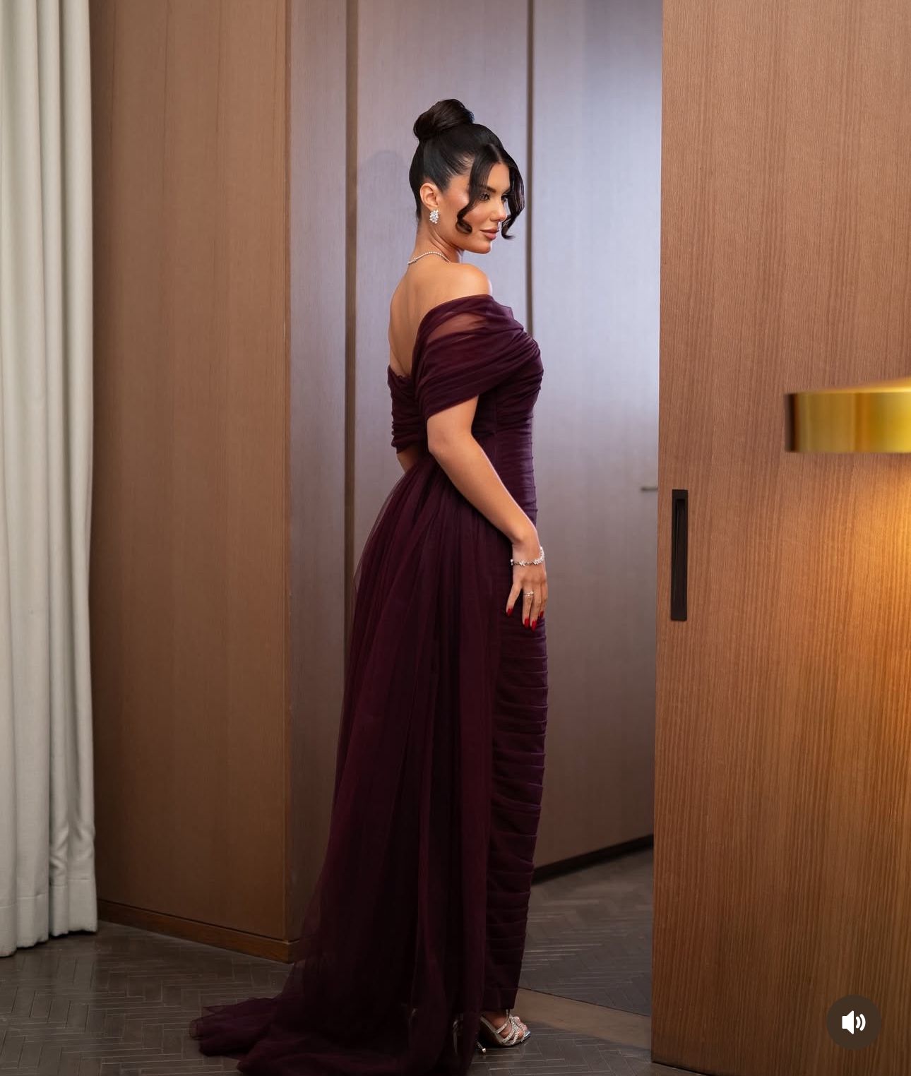 فستان سهرة برغندي - الصورة 2