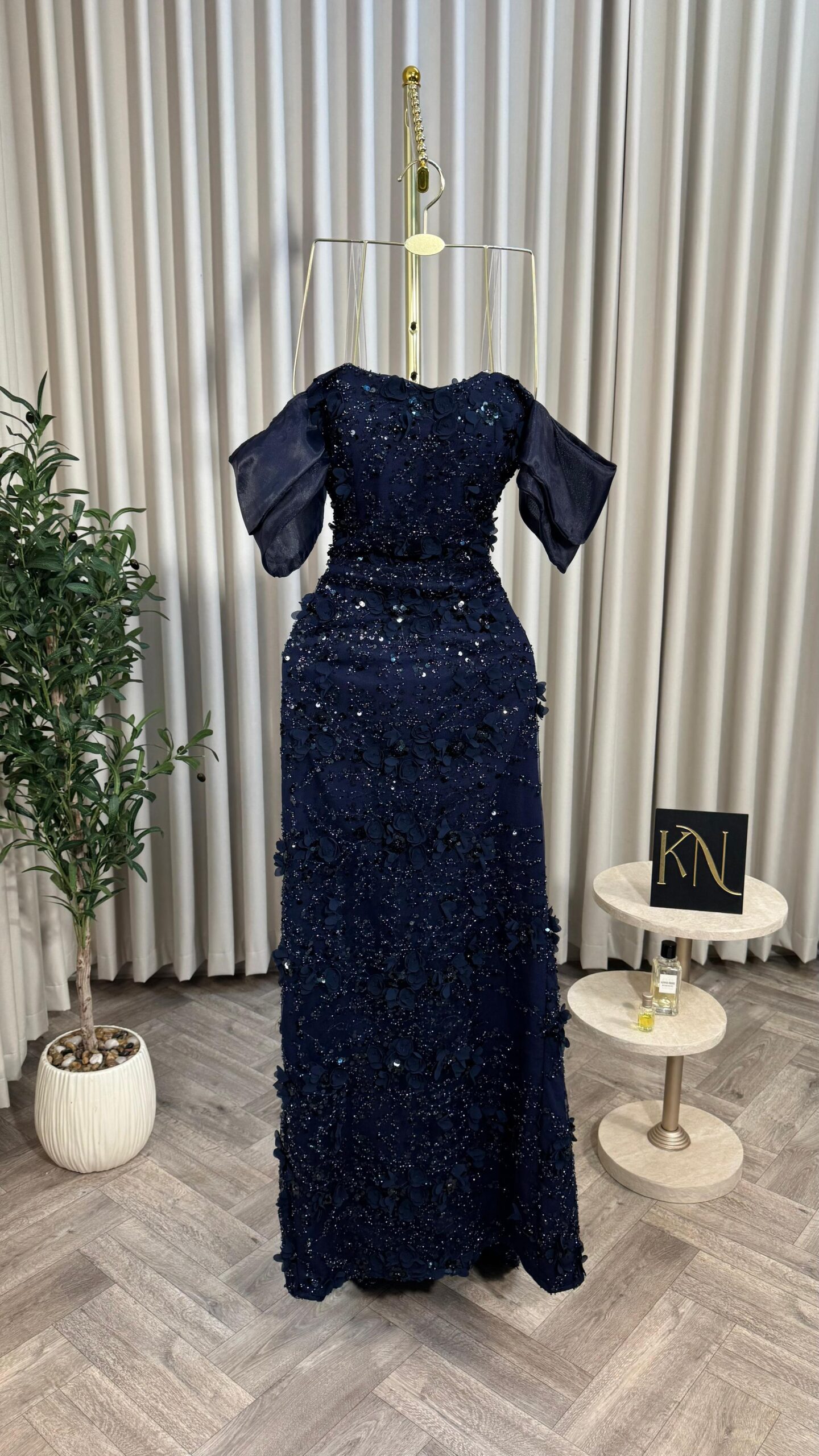 فستان مناسبة فخم وأنيق - الصورة 2