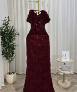 Alternative view of فستان بورغندي فخم – تألق يليق بالمرأة السعودية