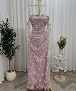 فستان سهرة بلون وردي