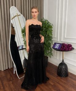 فستان بلون الأسود طويل