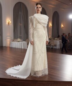 فستان سهرة لون أبيض كريمي