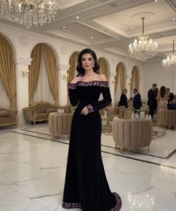 فستان سهرة جوخ طويل