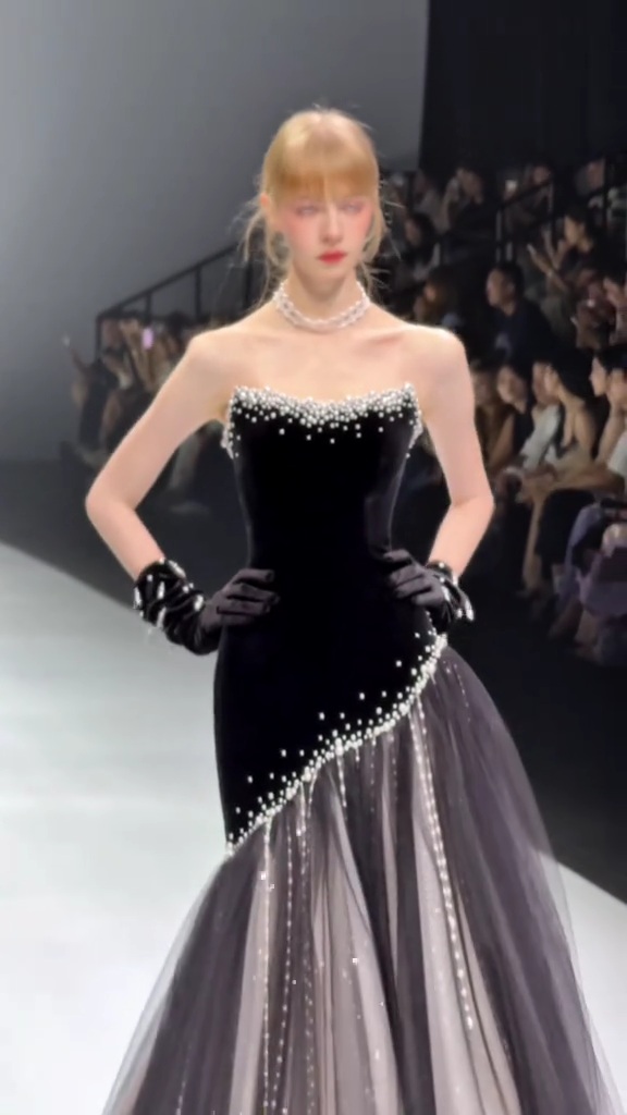 فستان سهرة جوخ - الصورة 2