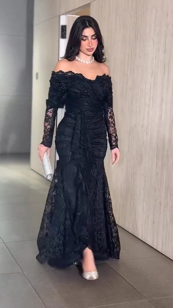 فستان سهرة أسود دانتيل