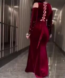 Alternative view of فستان سهرة مخمل طويل