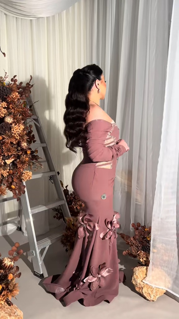 فستان سهرة لون وردي - الصورة 2