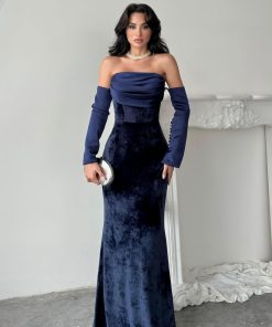 فستان سهرة مخمل طويل