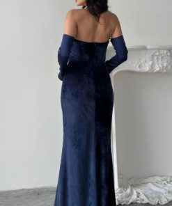 Alternative view of فستان سهرة مخمل طويل