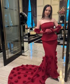 فستان سهرة لون أحمر طويل