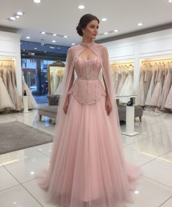 فستان سهرة بلون وردي