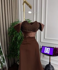 Alternative view of فستان سهرة بلون البني