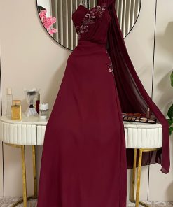 Alternative view of فستان سهرة لون أحمر