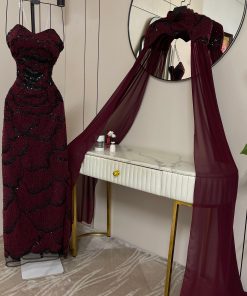 Alternative view of فستان برغندي فاخر مزين بتفاصيل لامعة من روزيتا