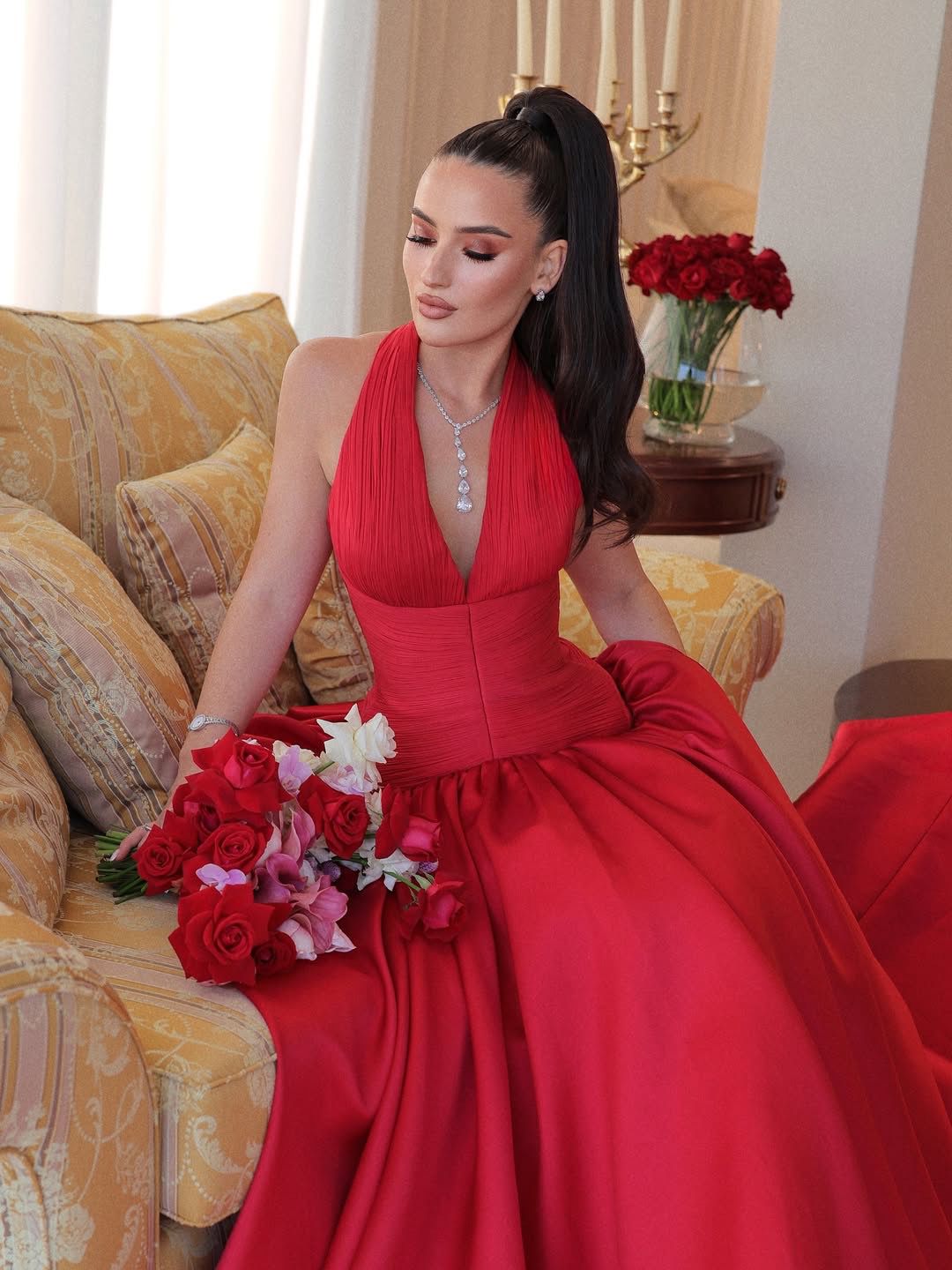 فساتين مناسبات فخامة