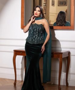 فستان سهرة مخمل