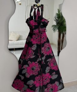 Alternative view of فستان مزخرف بالورود باللونين الأسود والزهري