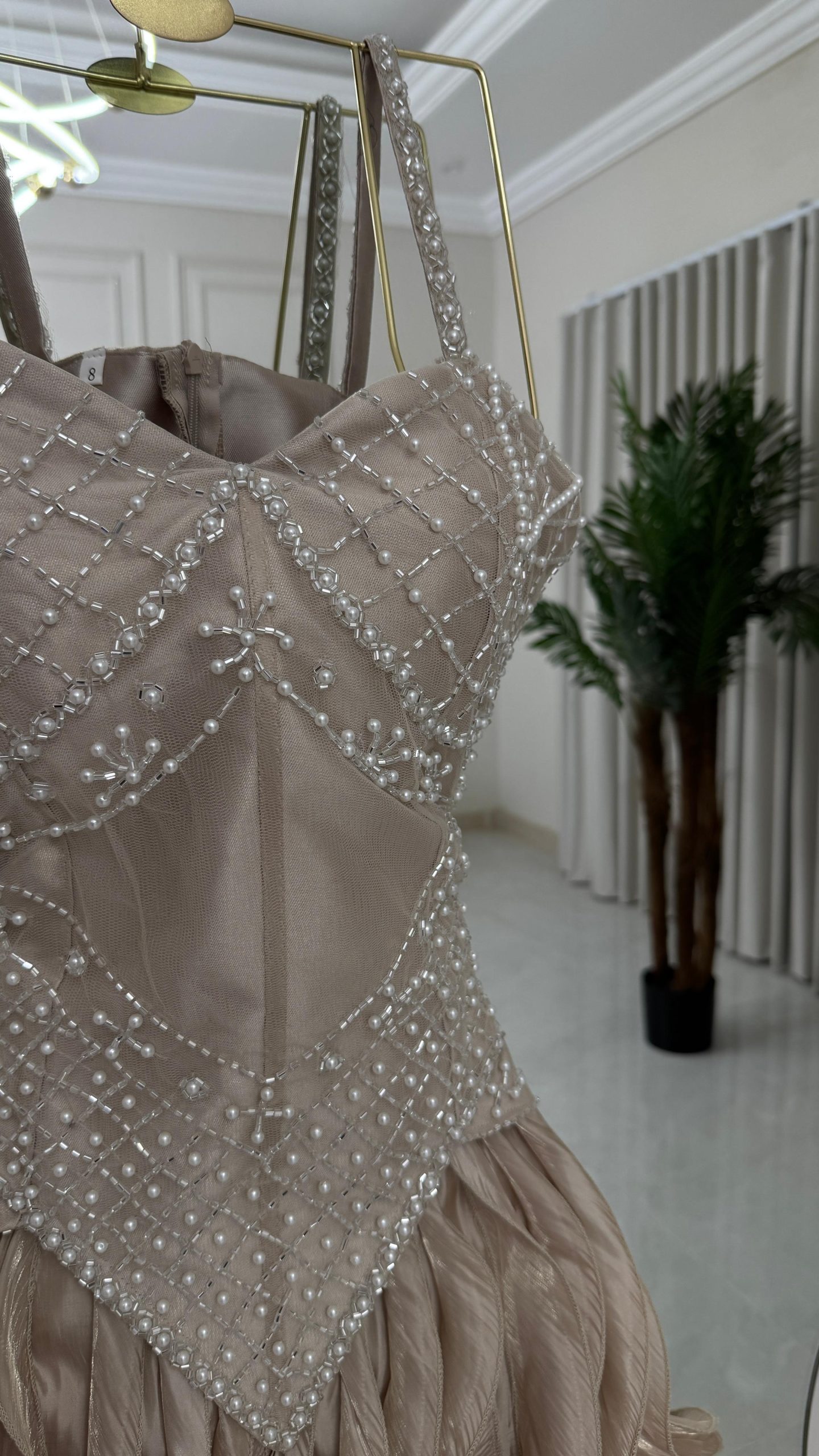 فستان سهرة فاخر من أناقة لا مثيل لها في كل مناسبة - الصورة 6