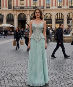 فستان سهرة بدون أكمام