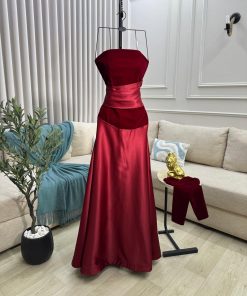 Alternative view of فستان سهرة جوخ لون أحمر