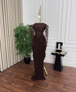 Alternative view of فستان سهرة بني فاخر بتفاصيل دانتيل