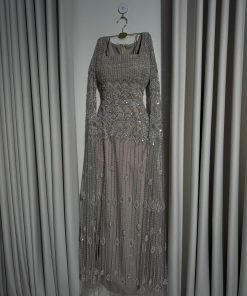 Alternative view of فستان سهرة شامبين مطرز بالخرز مع شال شفاف أنيق