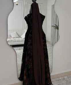 Alternative view of فستان سهرة بني غامق مزين بتطريزات فنية