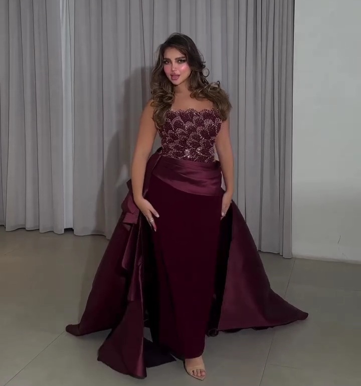 فستان فاخر تصميم أنيق وجذاب للمناسبات الخاصة