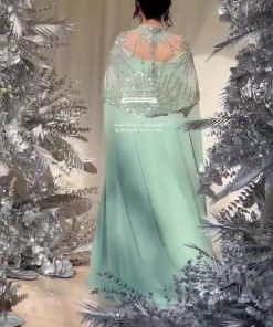 Alternative view of فستان أخضر فاخر مزين بتفاصيل لامعة