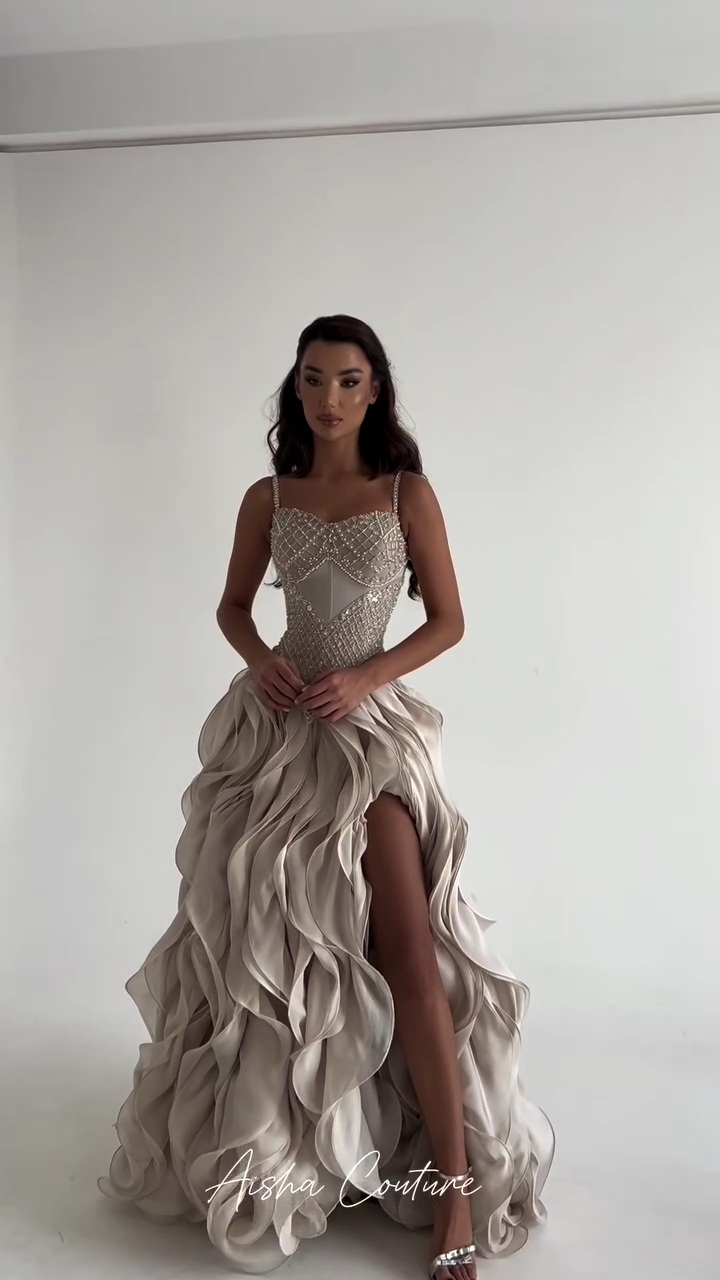 فستان سهرة فاخر من أناقة لا مثيل لها في كل مناسبة - الصورة 2