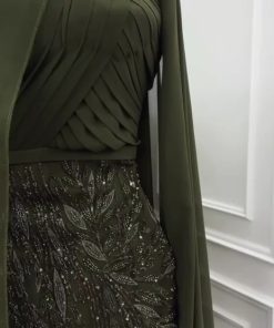 Alternative view of فستان سهرة زيتوني مطرّز مع كاب شيفون طويل إطلالة ملكية فاخر