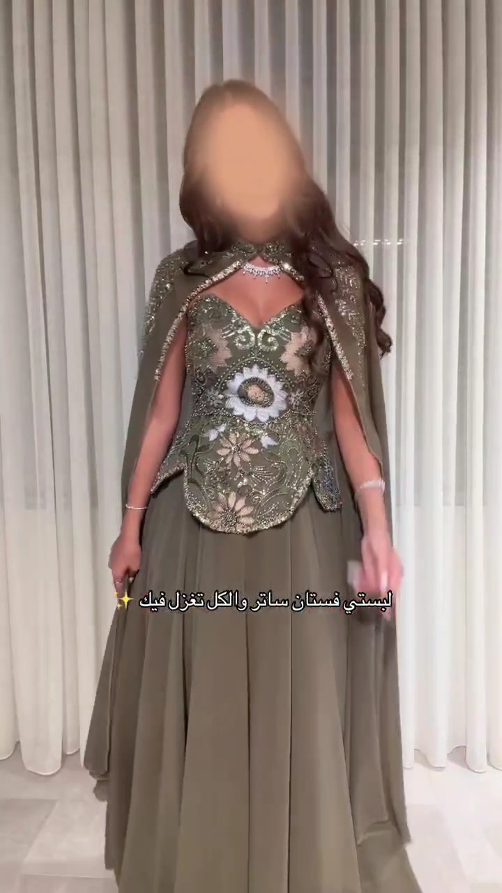 فستان سهرة أخضر مزخرف بالأحجار اللامعة – تصميم أنثوي فاخر للمناسبات