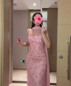 فساتين سهرة لون وردي