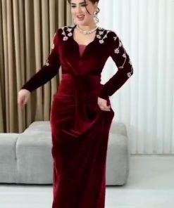 فستان سهرة مخمل