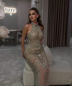 فستان سهرة بيج مزين بتطريزات لؤلؤية لامعة - متجر روزيتا السعودي