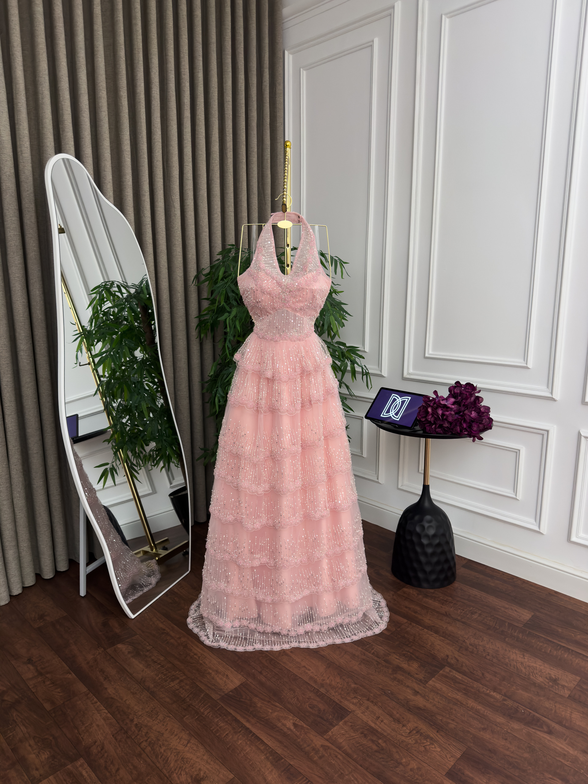 فستان سهرة لون وردي