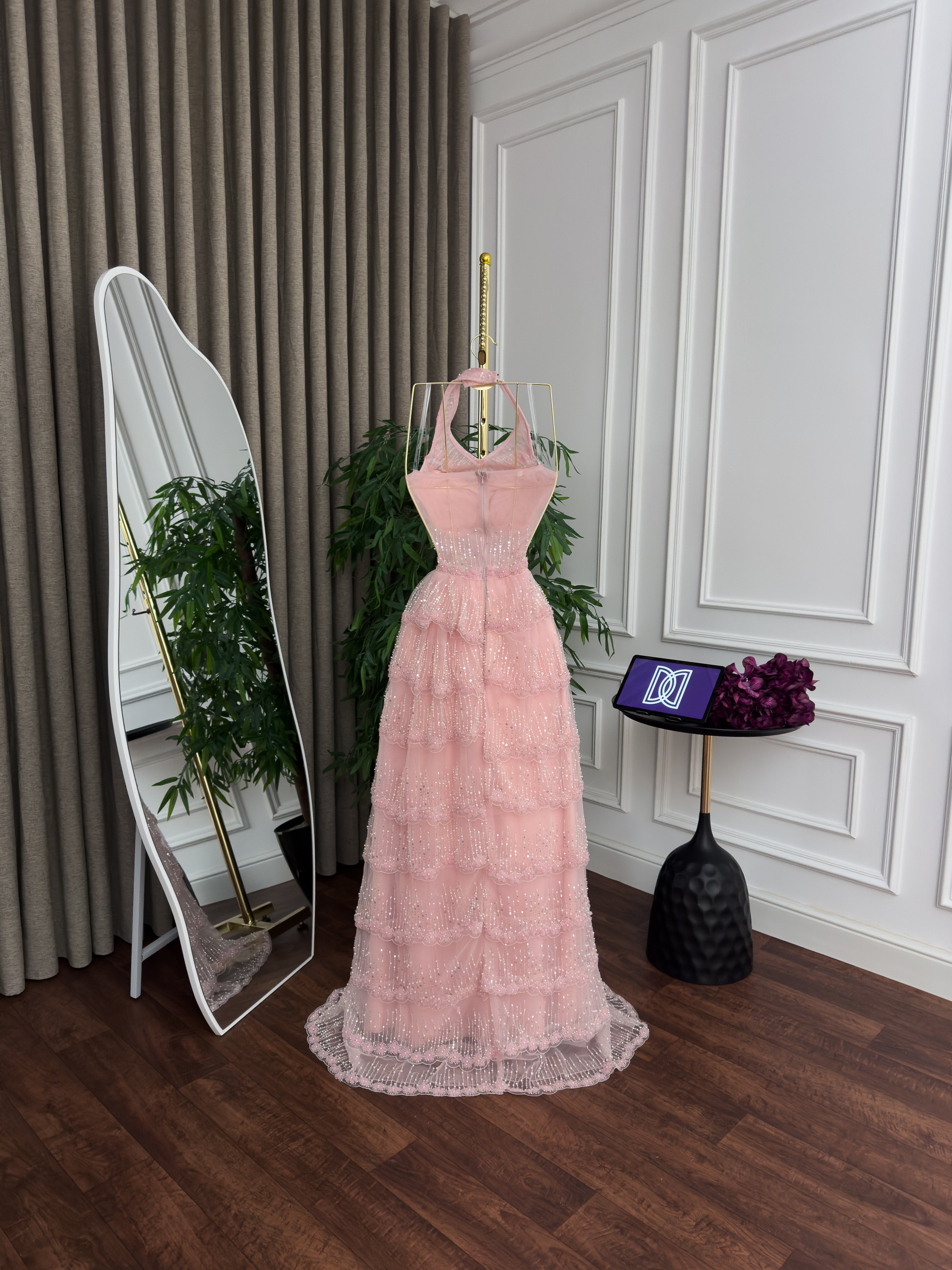 فستان سهرة لون وردي - الصورة 3