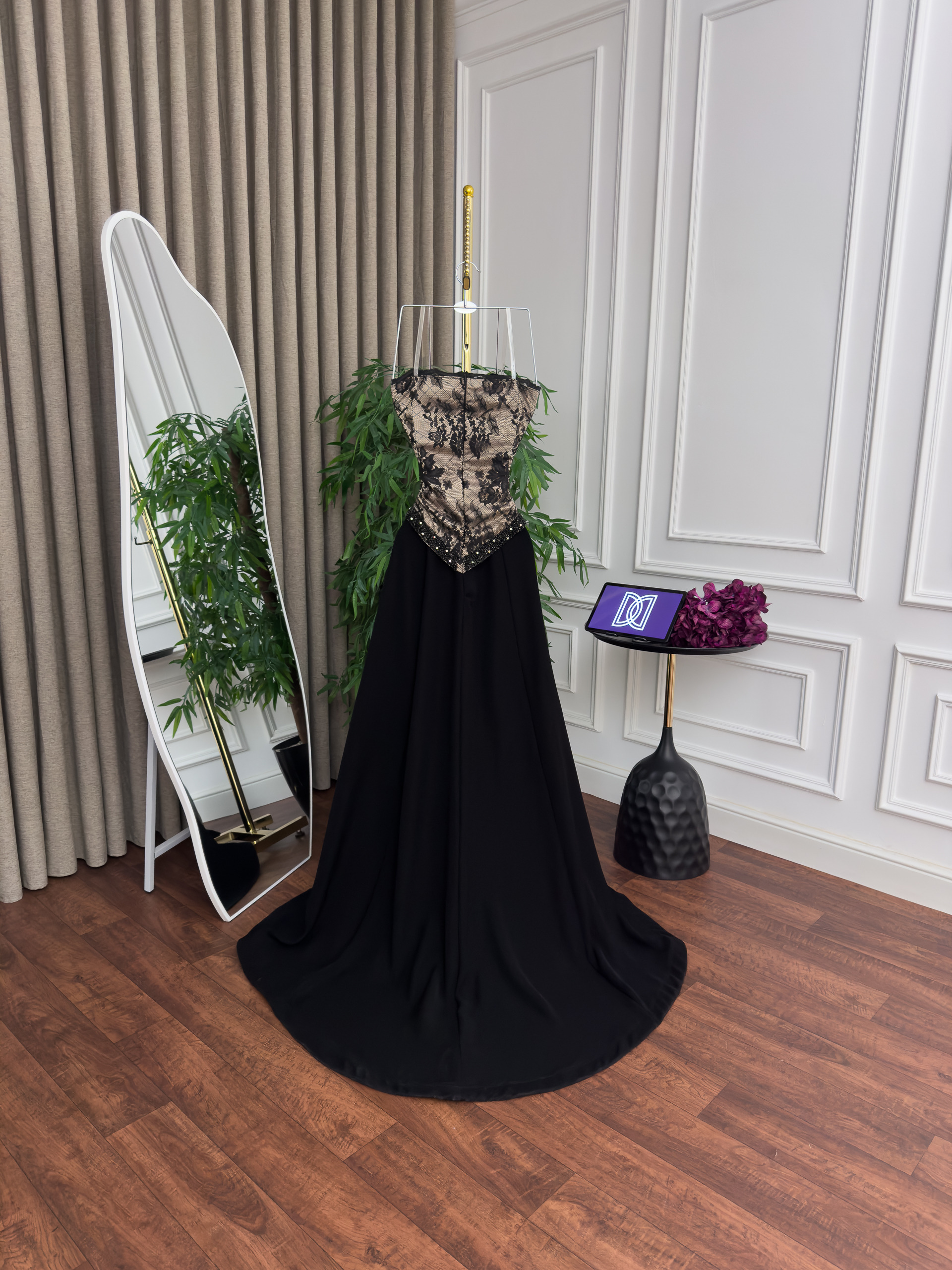 فستان سهرة أسود طويل - الصورة 3